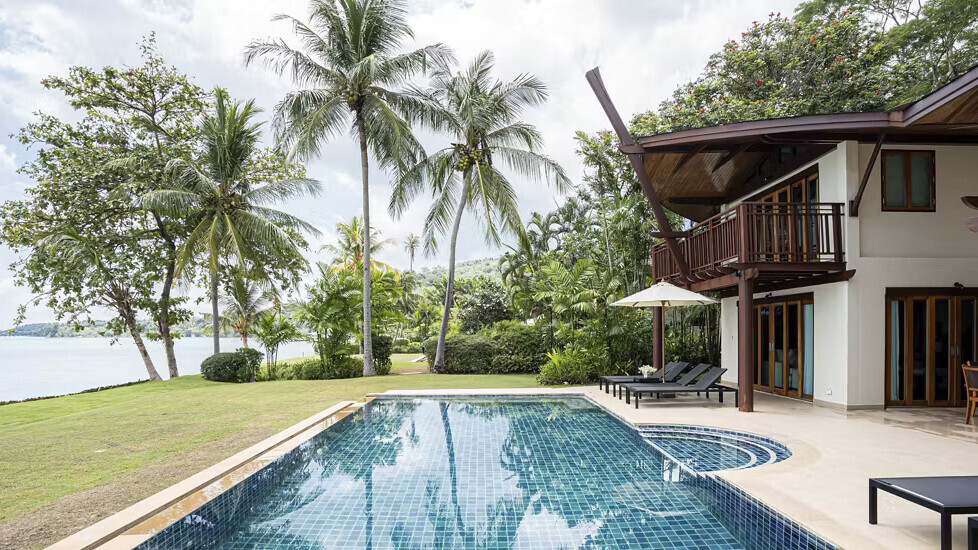 Barceló Coconut Island